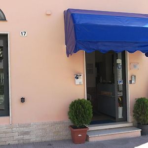 Eroom42 Guest House