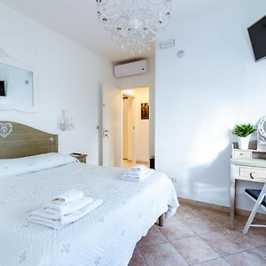 6 in centro guest house